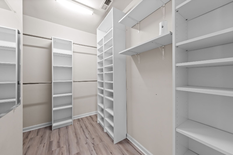 Building Photo - 12116 Honor Guard Ave