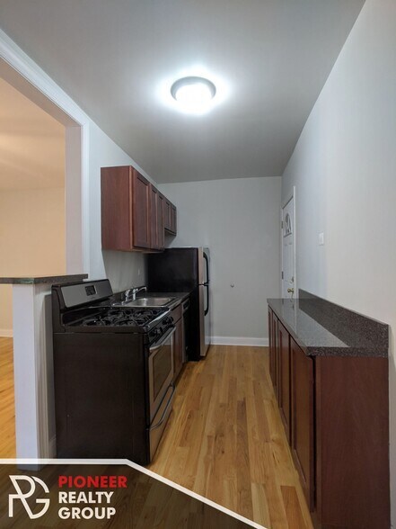 Building Photo - 2842 N Orchard St