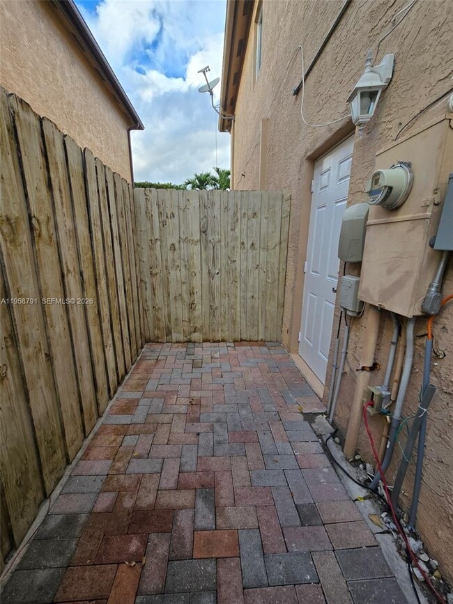 Building Photo - 15829 SW 140th St