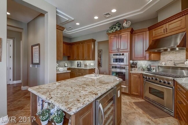 Building Photo - 1340 Dilevante Dr