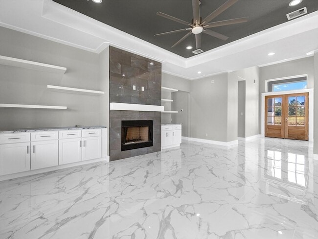 Building Photo - 3135 Kermes Dr