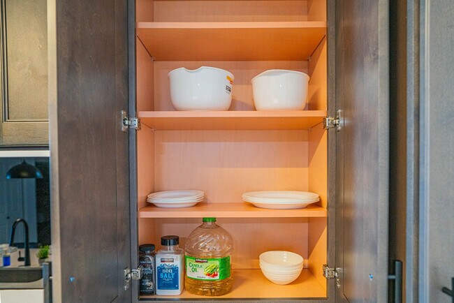 Building Photo - 6610 N 93rd Ave