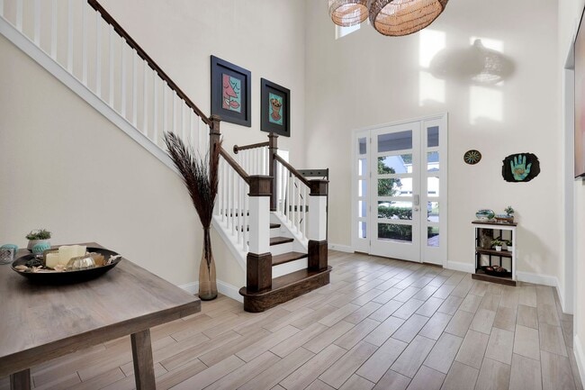 Building Photo - 2839 Montilla Dr
