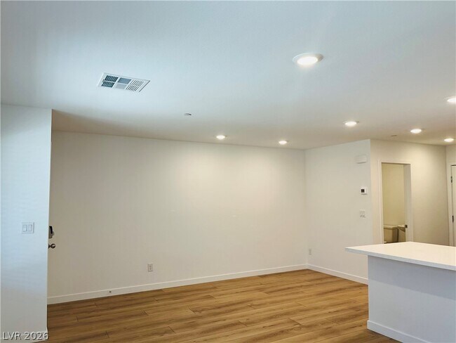 Building Photo - 10777 Evelyn Yard Ct