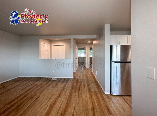 Building Photo - 4876 W Blodgett Ln