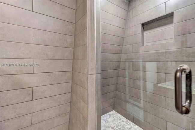 Building Photo - 2551 Camelot Ct