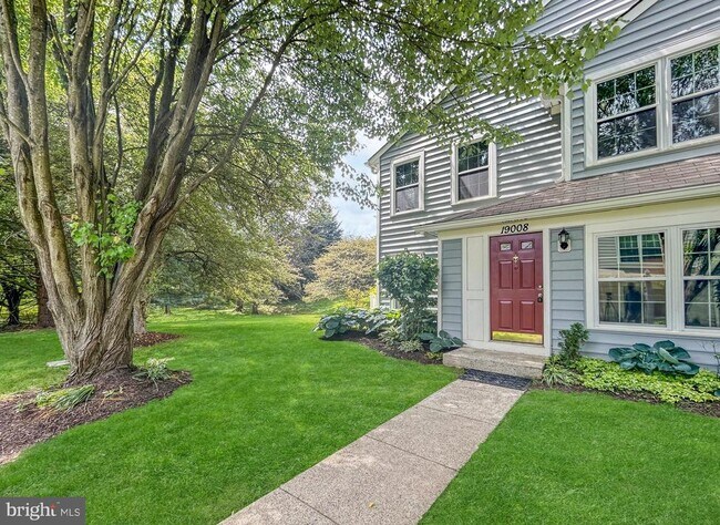 Building Photo - 19008 Amarillo Dr