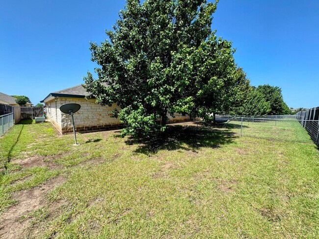 Building Photo - 1301 Powder River Dr