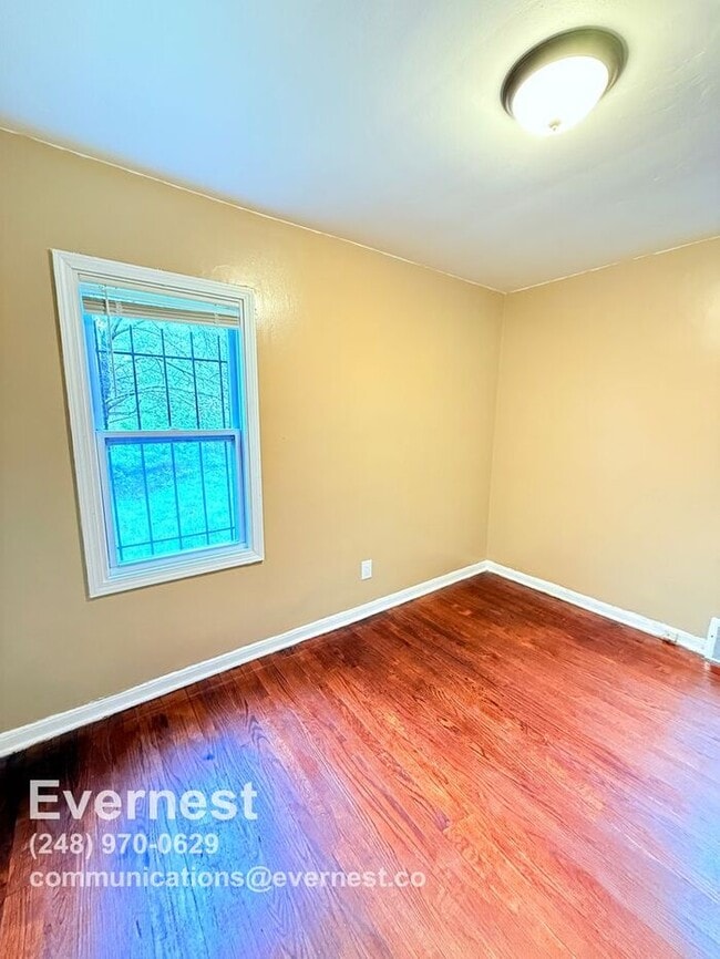 Building Photo - Charming 2-Bedroom Home in a Convenient Lo...