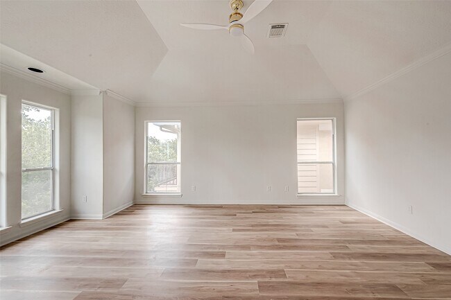 Building Photo - 2150 Stacy Knoll