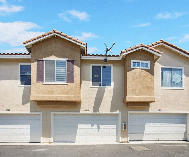 Building Photo - Portola Hills Bella Palermo - GORGEOUS 3 B...