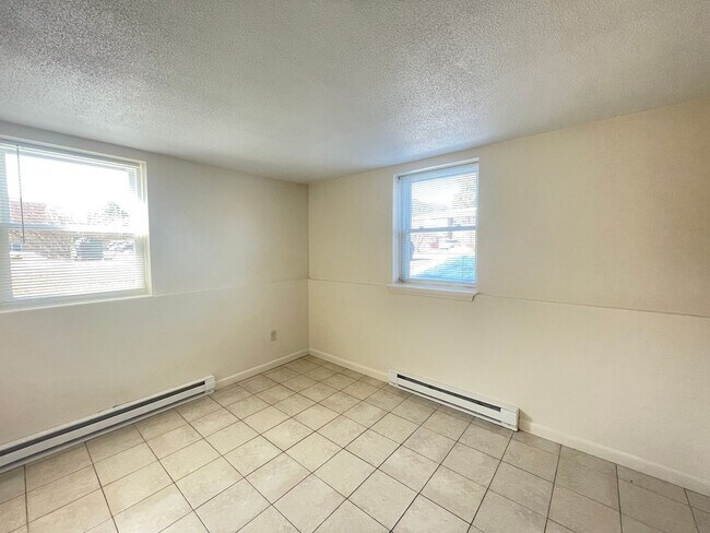 Building Photo - 181 Loudon Rd