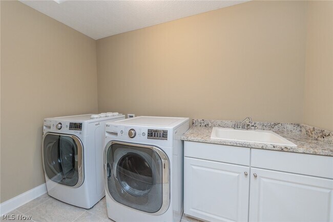 Building Photo - 36591 Wendell St