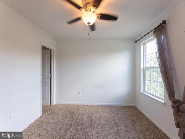 Building Photo - 14766 Malloy Ct