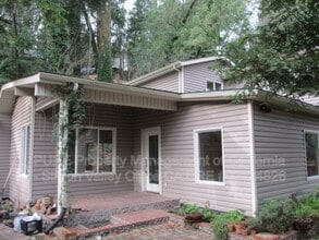 Building Photo - 18092 Idalyn Drive