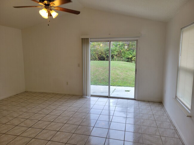 Building Photo - 1230 4 Mile Rd