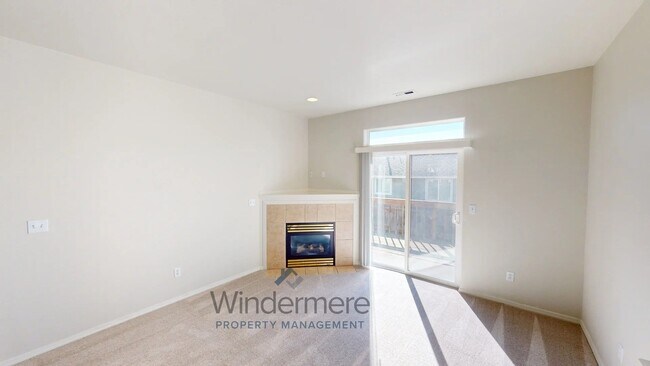 Building Photo - 1158 SE Surita Ct