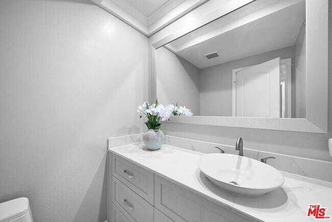 Building Photo - 5413 Mark Ct