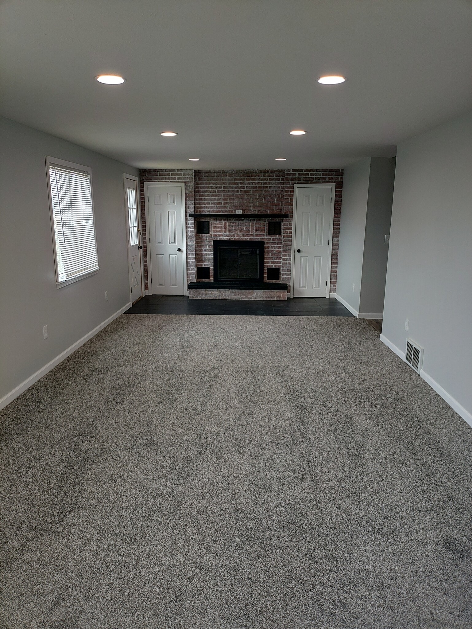 Building Photo - 6694 Boneta Rd