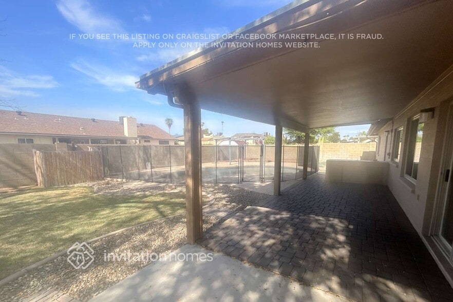 Building Photo - 6222 W Cortez St
