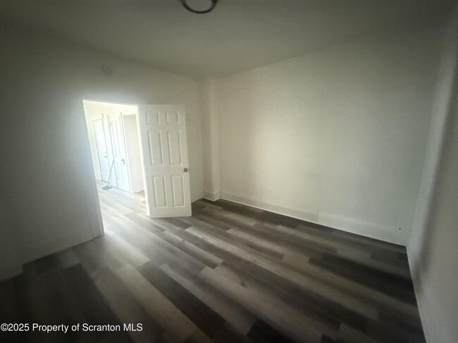 Building Photo - 602 Prospect Ave