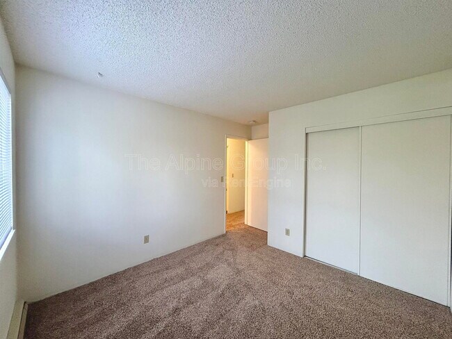 Building Photo - 12400 SW Chaps Ct