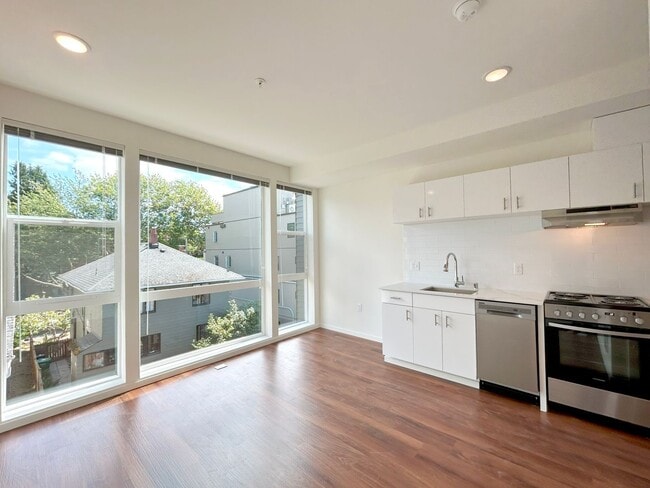 Interior Photo - Vue on Harvard