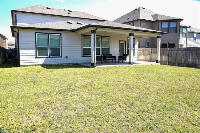 Building Photo - 13808 Eleanor Roosevelt St