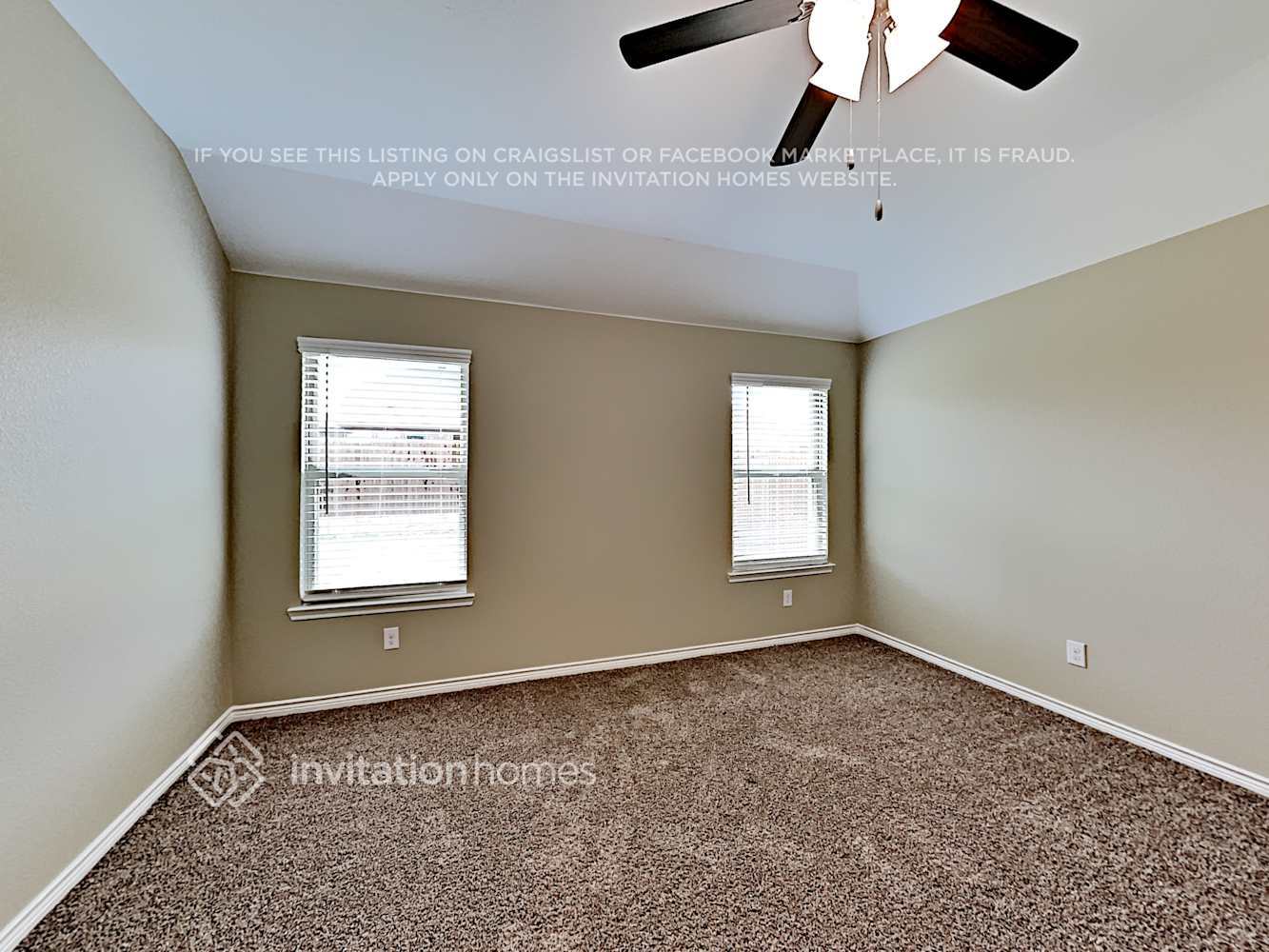 Building Photo - 3145 Overlook Dr