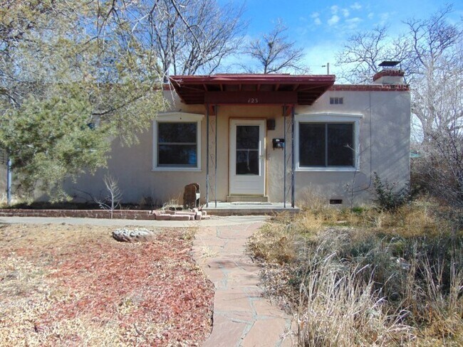 Primary Photo - 123 Sombrio Dr