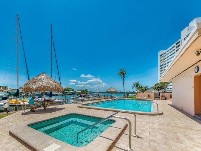 Building Photo - 51 Island Way