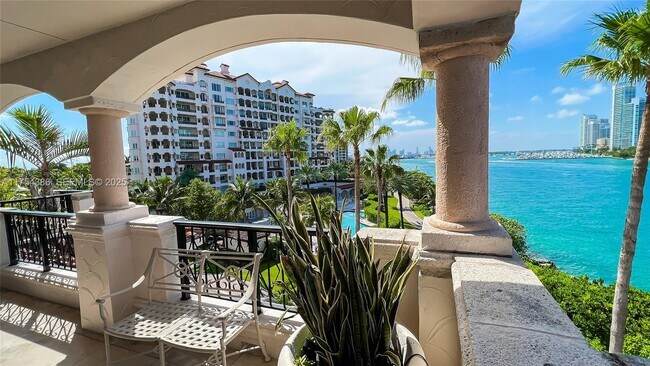 Building Photo - 7241 Fisher Island Dr