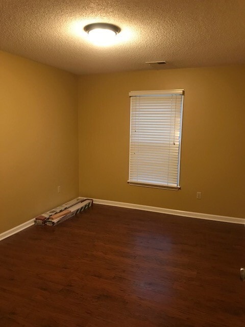 Building Photo - OCCUPIED UNTIL 6.30.2026- Luxury Home For Rent!!!!