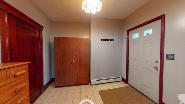 Building Photo - 139 Hillsdale Rd