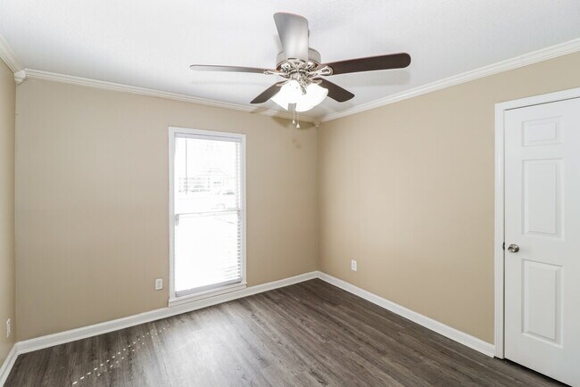 Building Photo - 8400 Timber Creek Dr