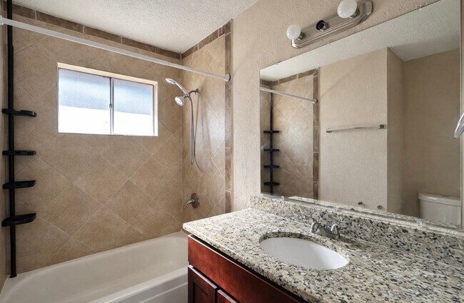 Building Photo - 101 Lottie Ln