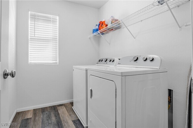 Building Photo - 10289 Massachusetts Ln