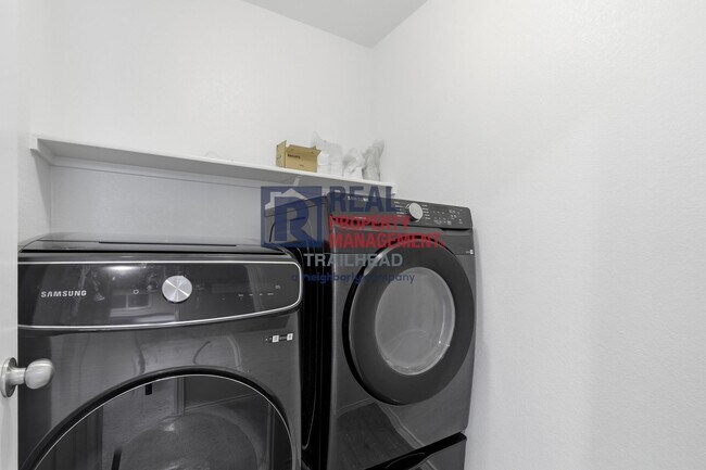 Building Photo - 10104 Whitedown Dr