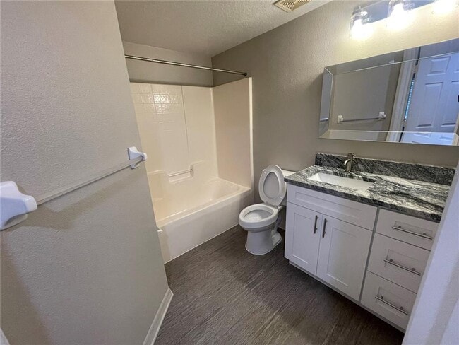 Building Photo - 6004 Portsdale Pl