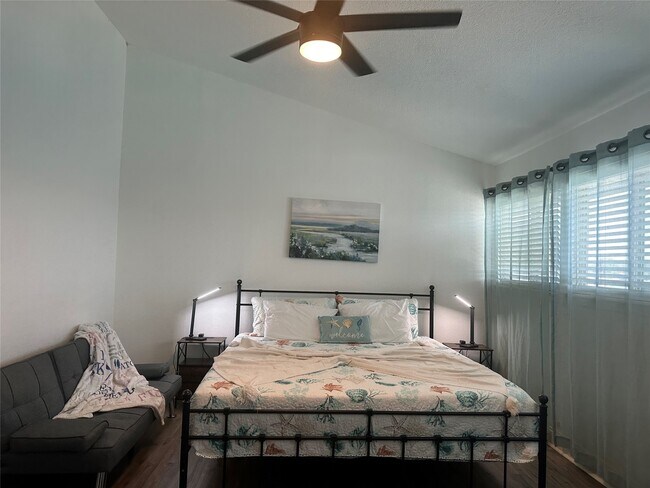 Building Photo - 7041 Kingston Cove Ln