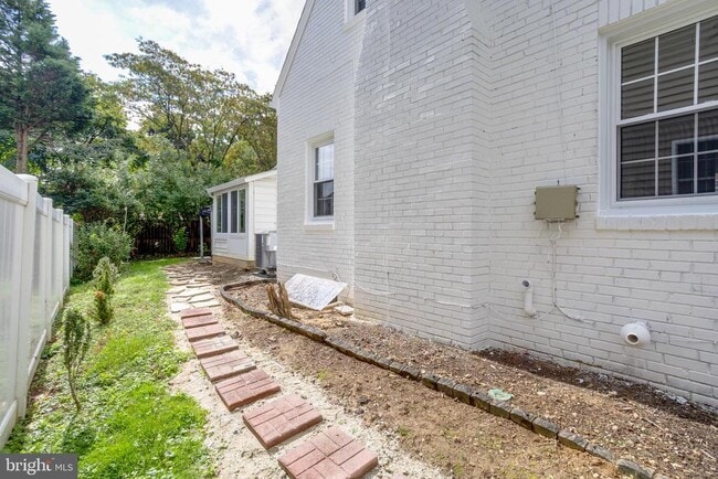 Building Photo - 3404 8th St S