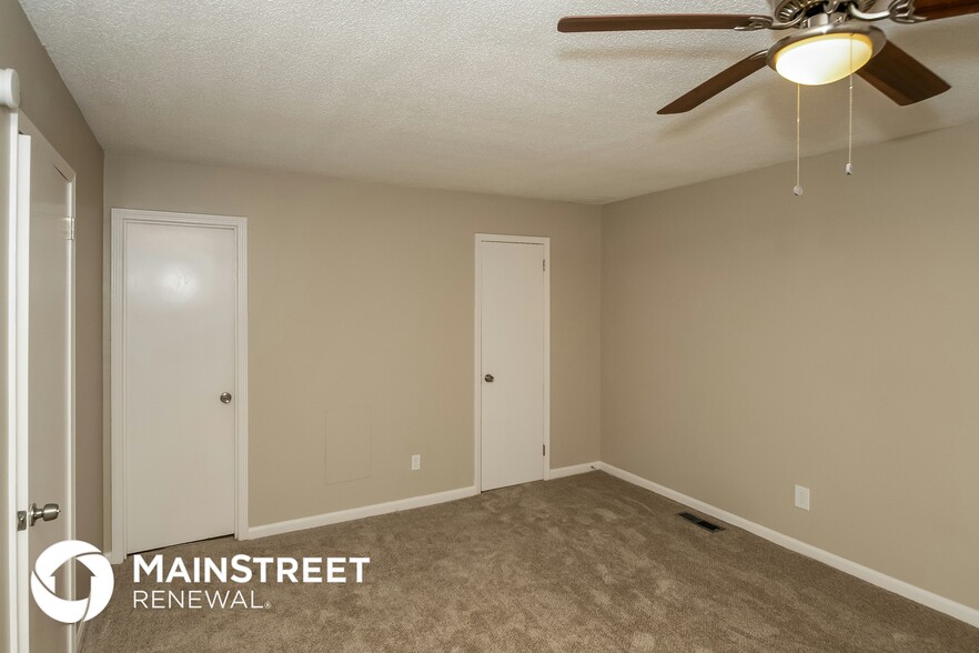 Building Photo - 1337 3rd Ave SW