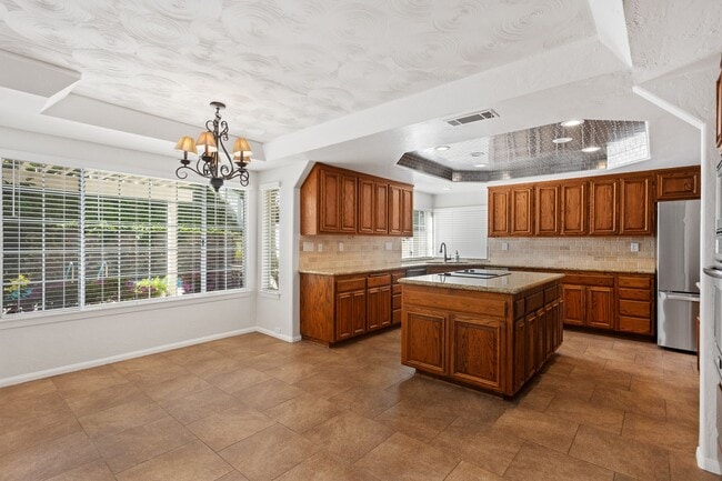 Building Photo - Stunning Carlsbad Executive Home with Ocean Views