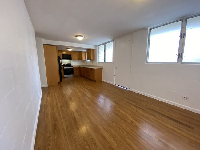 Building Photo - 2752 Kahoaloha Ln