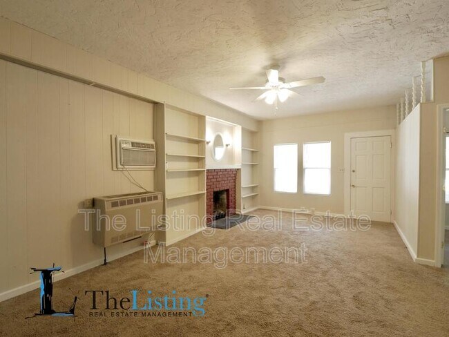 Building Photo - 611 E Plymouth Ave