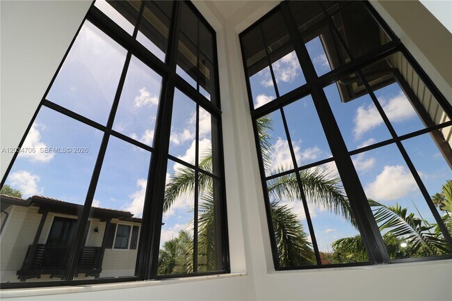 Building Photo - 7504 SW 100th St