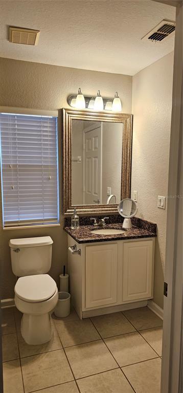 Building Photo - 6388 Castelven Dr