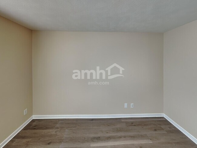 Building Photo - 6641 Sugar Valley Dr