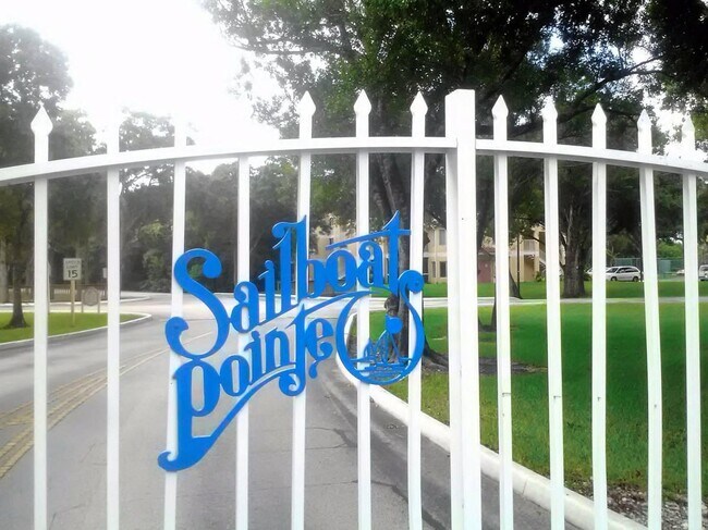 Building Photo - 2341 NW 33rd St