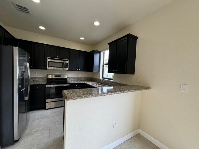 Building Photo - 3317 W 90th St